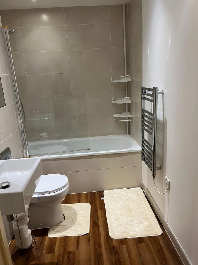 Lovely Luxury 1-Bed Apartment In Wembley London Ngoại thất bức ảnh